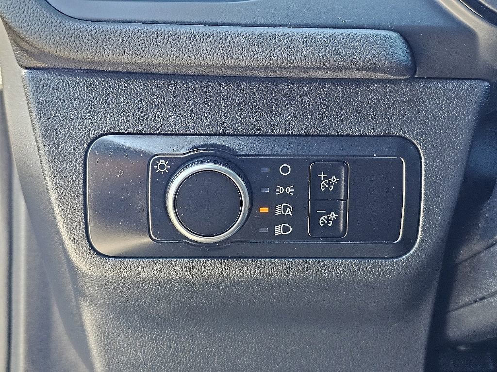 Used 2025 Ford Escape ST-Line image 25