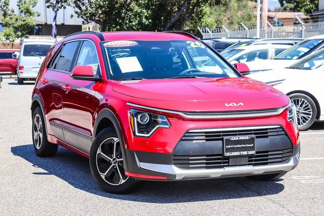Certified 2025 Kia Niro EX FWD image 2