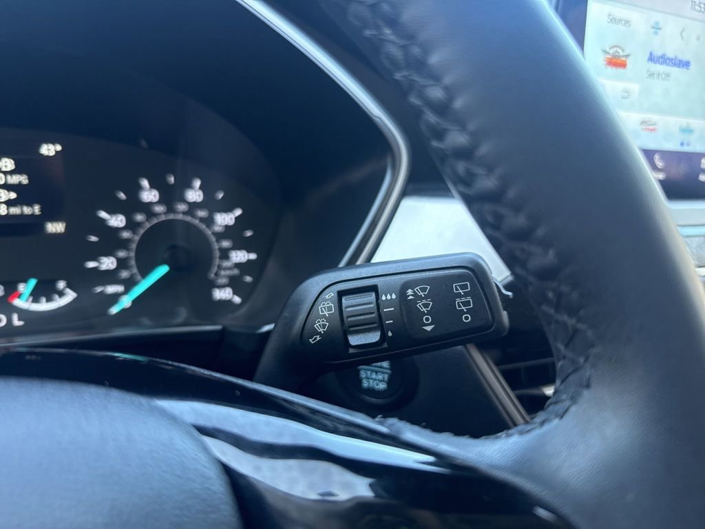 Used 2022 Ford Escape SE w/ Convenience Package image 19