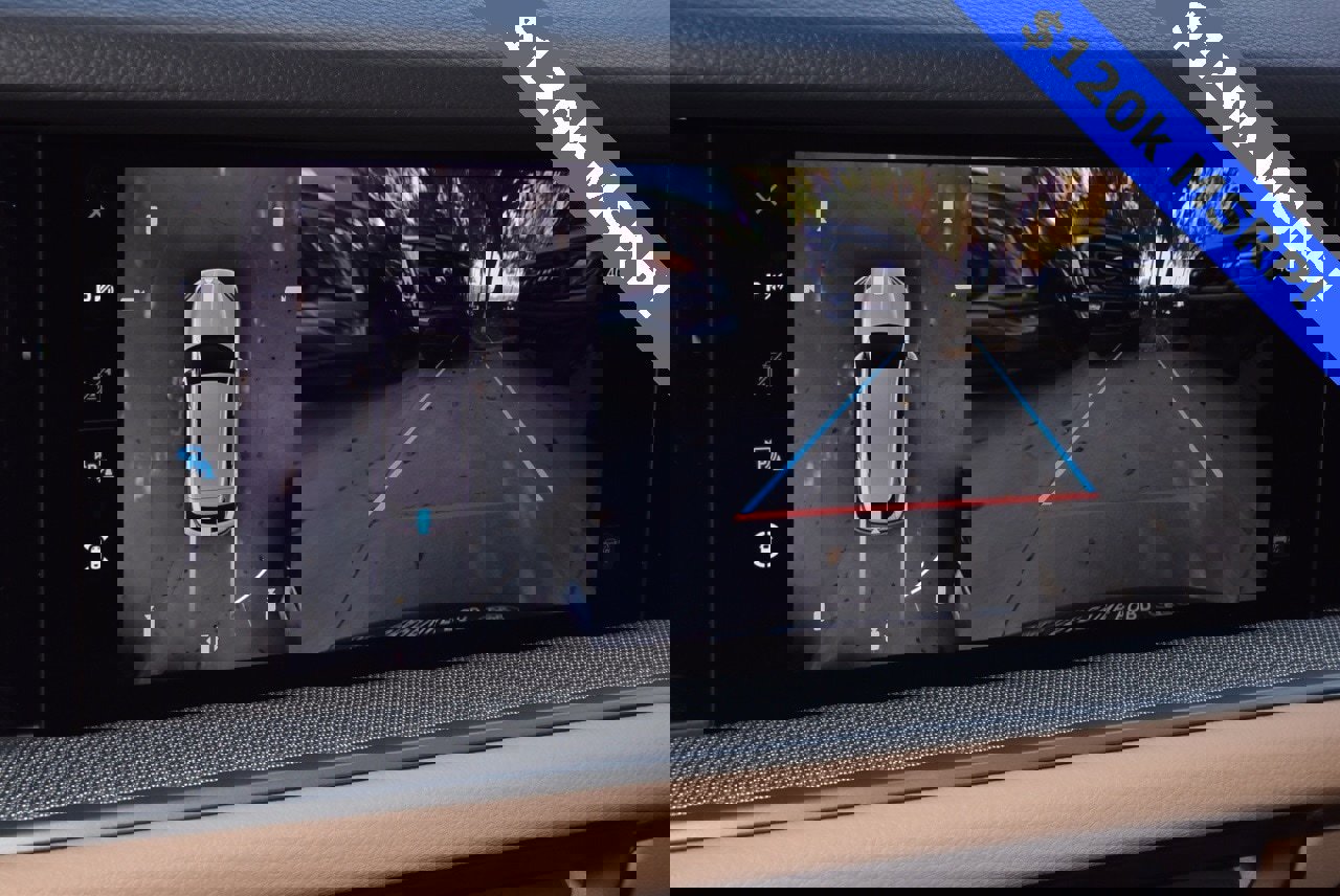 Used 2025 Porsche Cayenne image 28