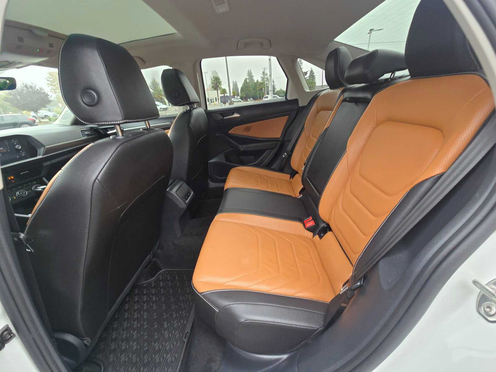 Used 2024 Volkswagen Jetta SEL FWD image 16