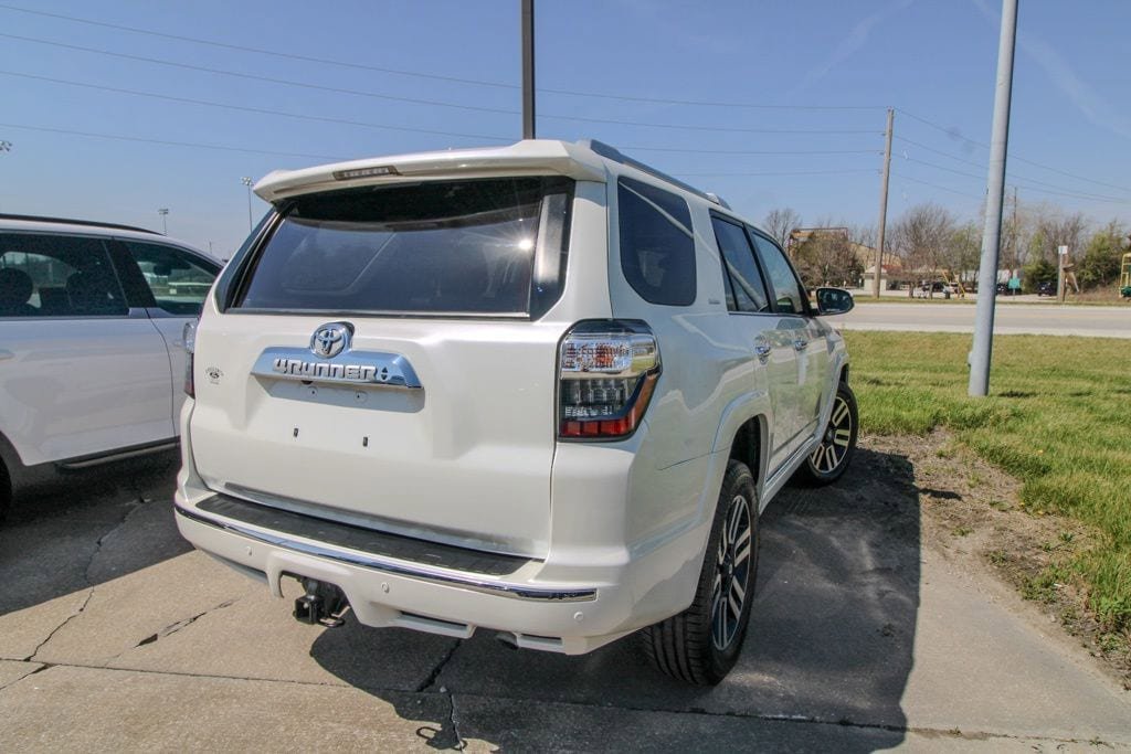 Used 2022 Toyota 4Runner Limited image 3