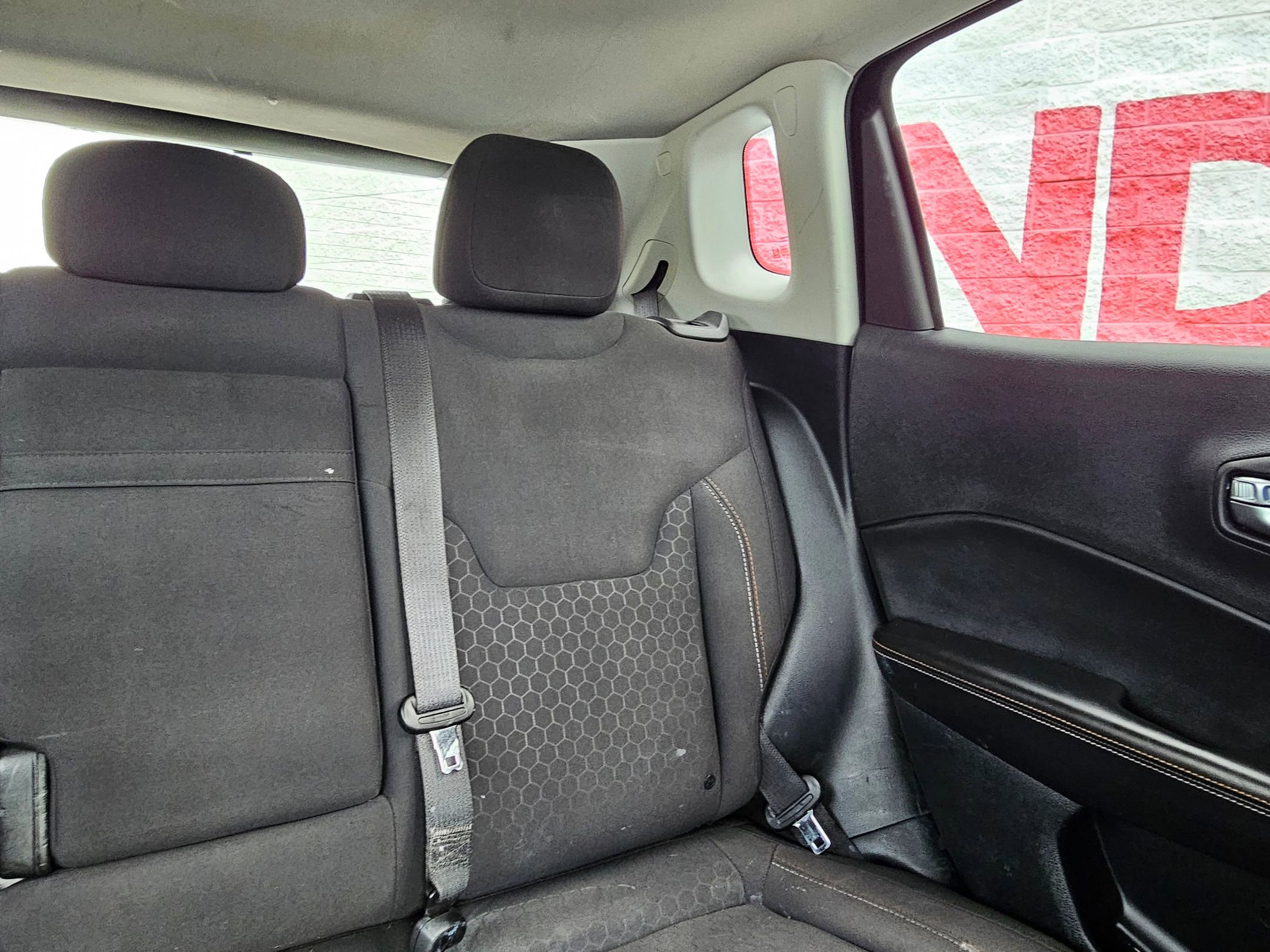 Used 2018 Jeep Compass Sport image 27