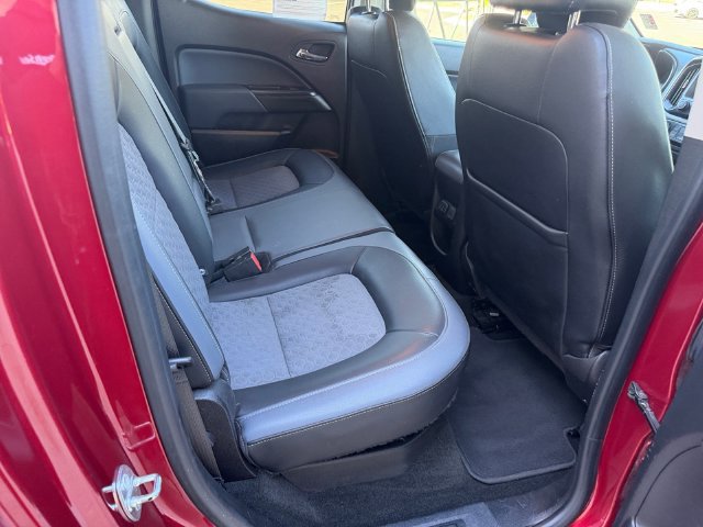 Used 2017 Chevrolet Colorado Z71 AWD/4WD image 9