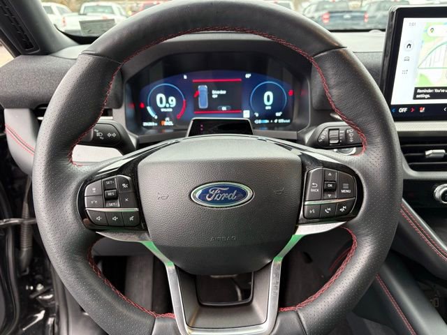 Used 2025 Ford Explorer ST-Line image 25