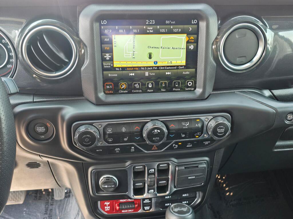 Used 2021 Jeep Wrangler Unlimited Rubicon w/ Dual Top Group AWD/4WD image 15