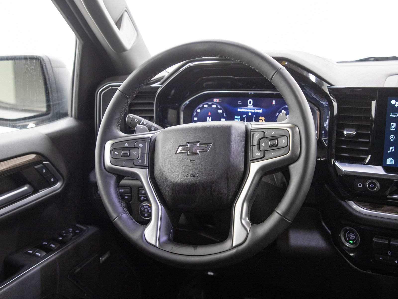 Used 2024 Chevrolet Silverado 1500 RST w/ Rally Edition AWD/4WD image 17