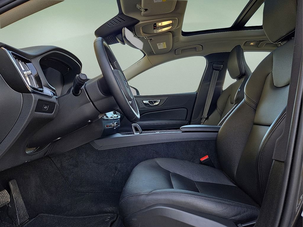 Certified 2024 Volvo S60 B5 Core image 23