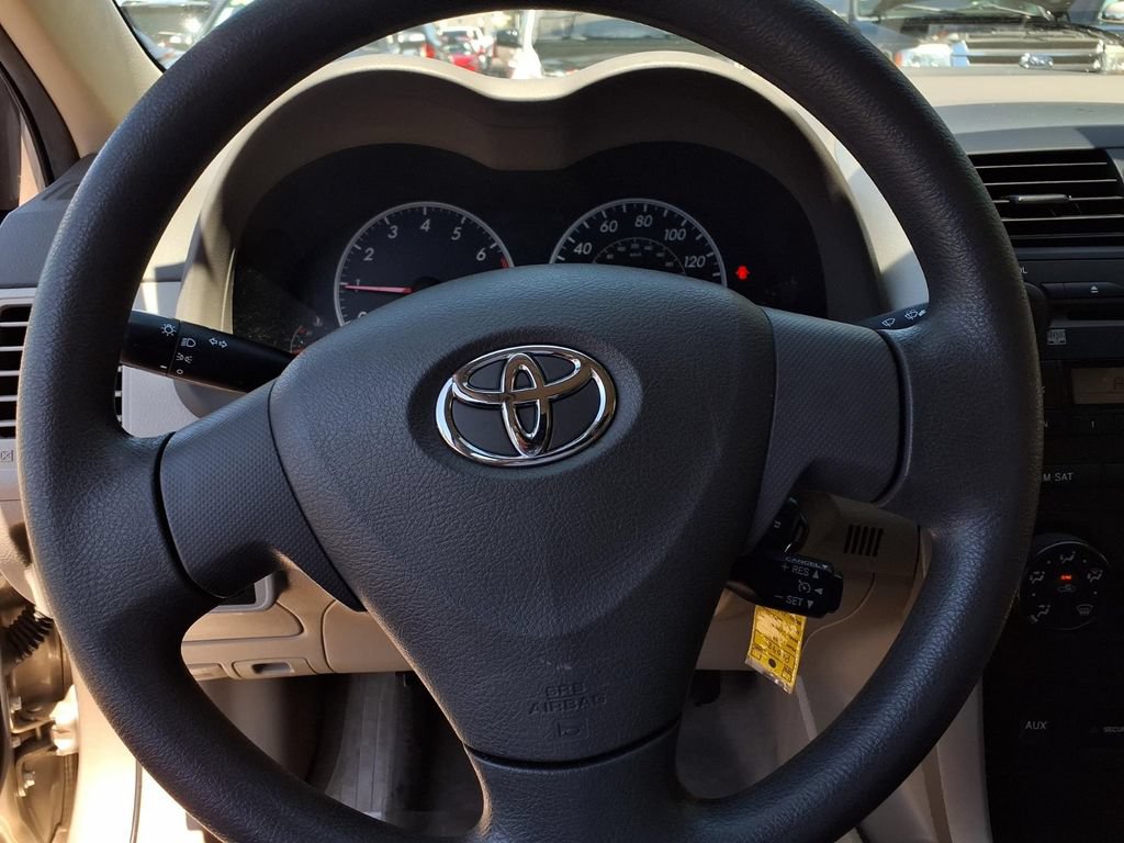 Used 2009 Toyota Corolla LE FWD image 12