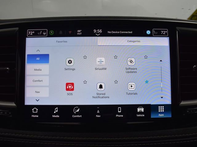 Used 2024 Chrysler Pacifica Select image 33