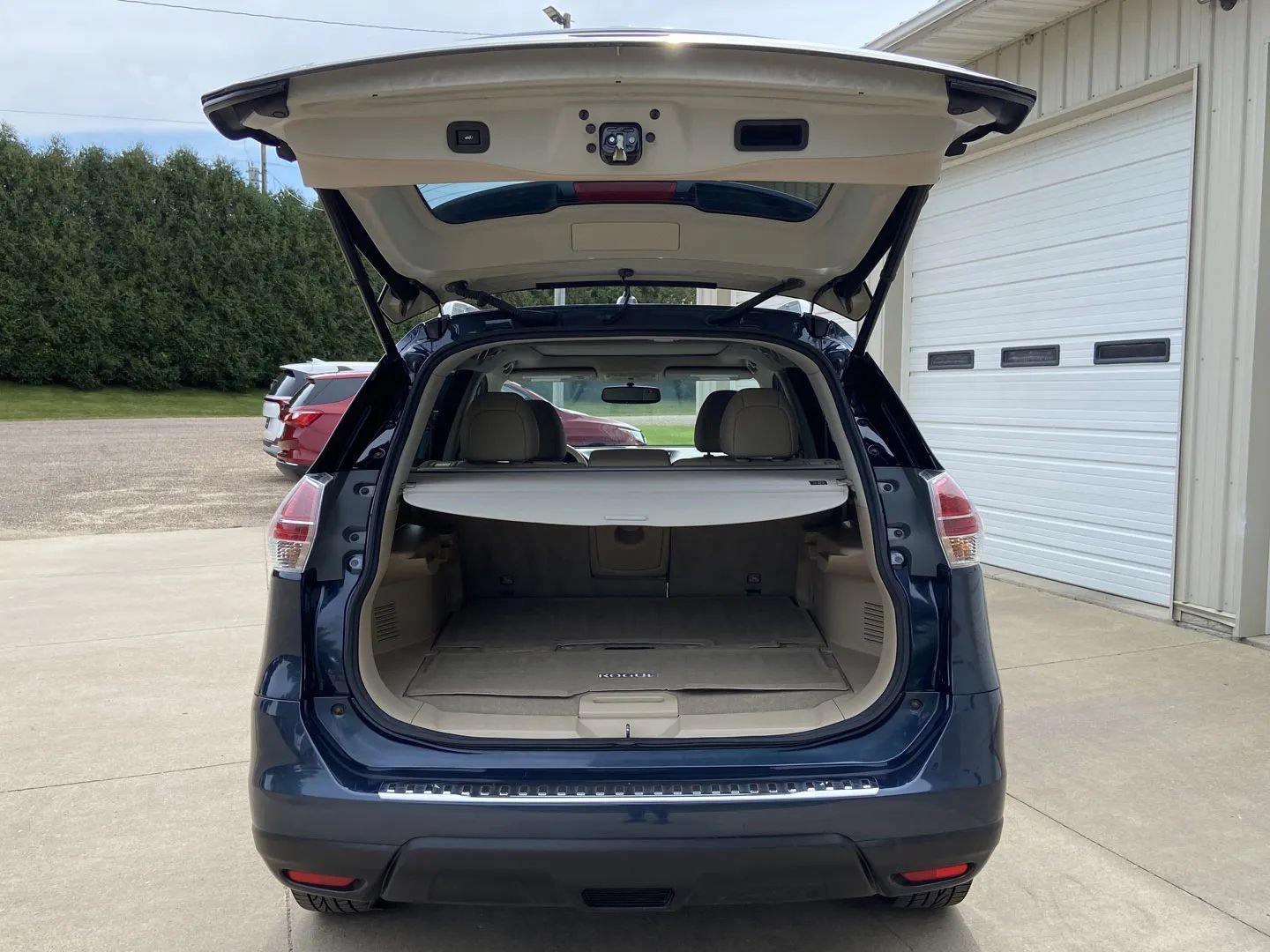 Used 2015 Nissan Rogue SL w/ SL Premium Package AWD/4WD image 26