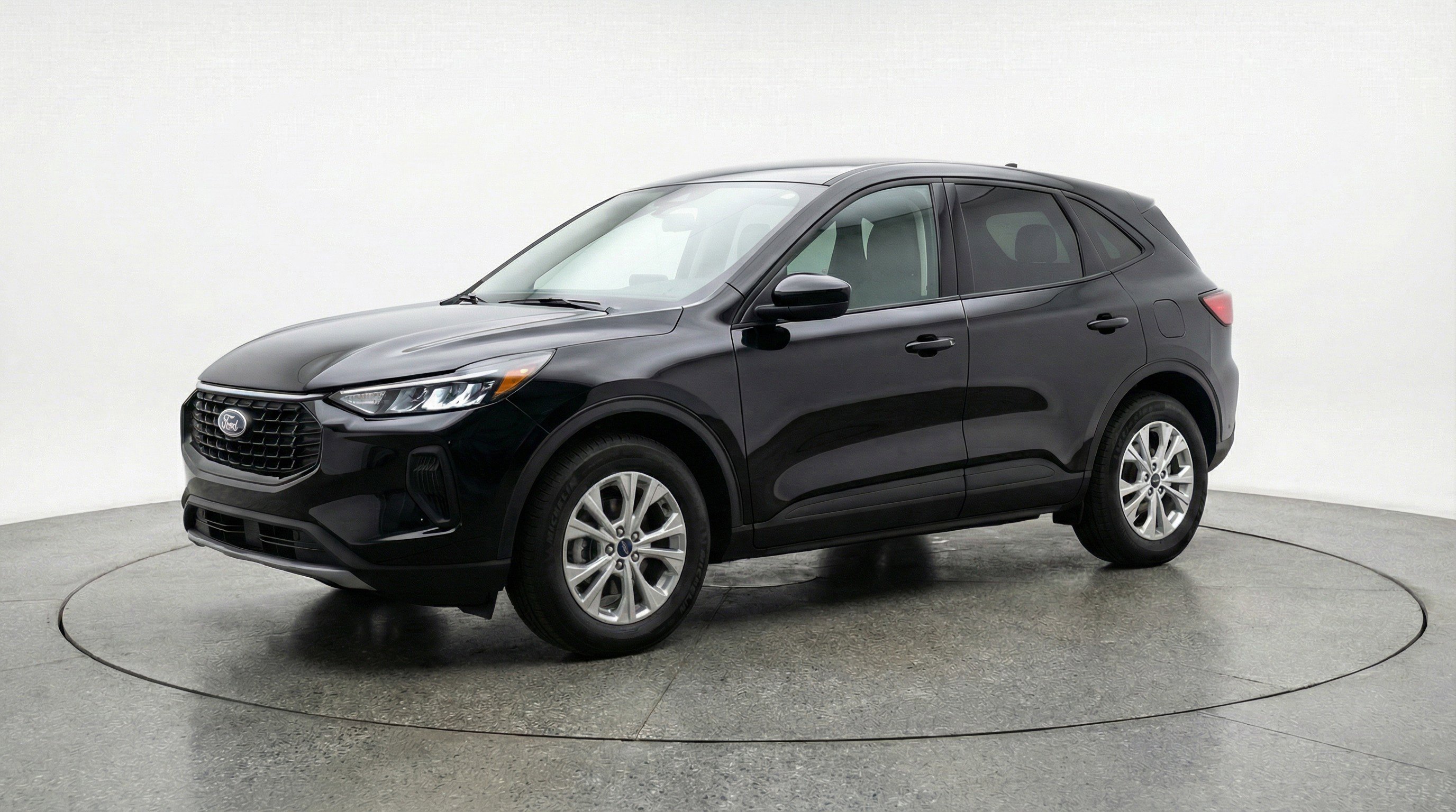 Used 2024 Ford Escape Active image 3