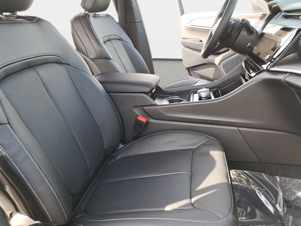 New 2026 Jeep Grand Cherokee L Limited image 10