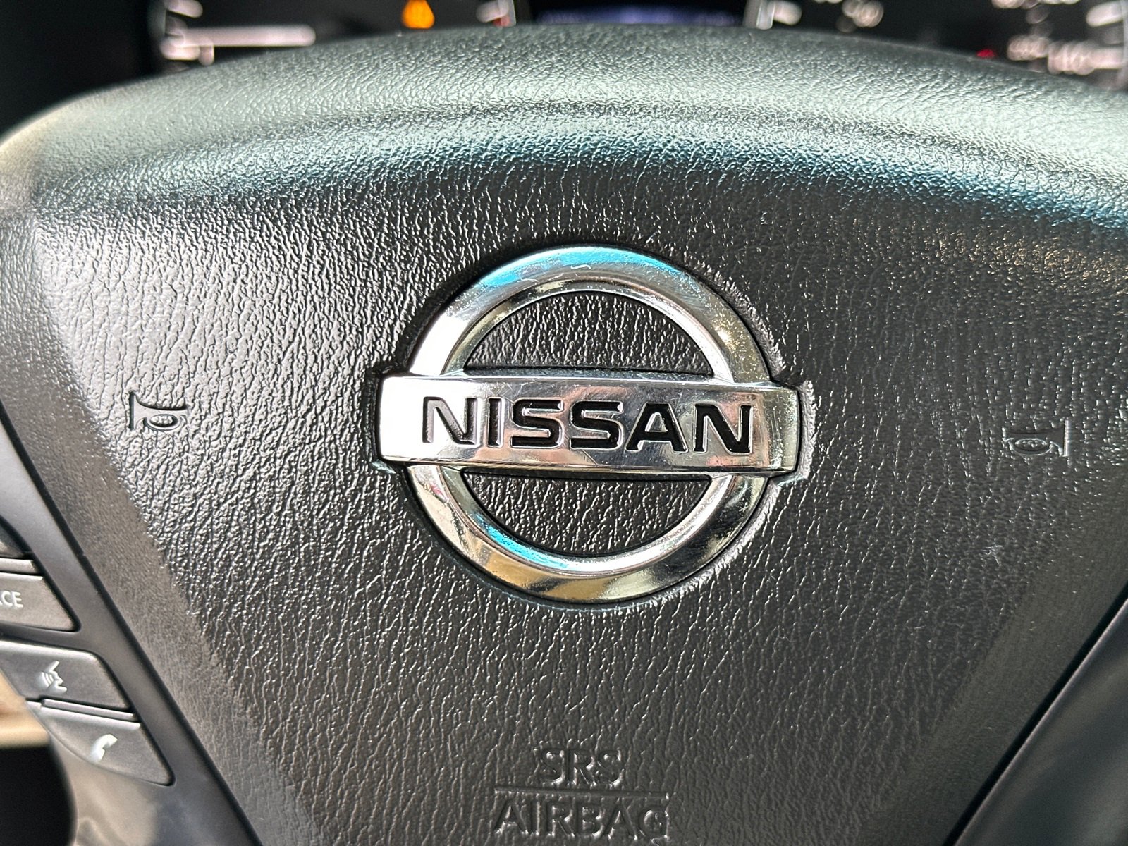 Used 2018 Nissan Pathfinder Platinum image 27