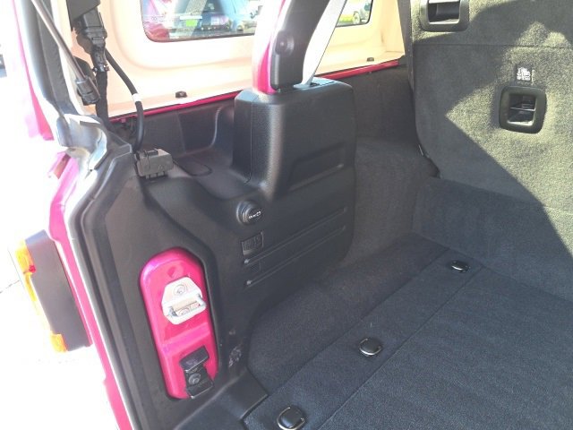 Used 2022 Jeep Wrangler Unlimited Sahara w/ Safety Group image 53