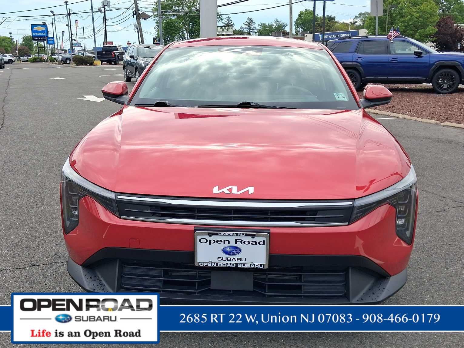 Used 2025 Kia K4 FWD image 2