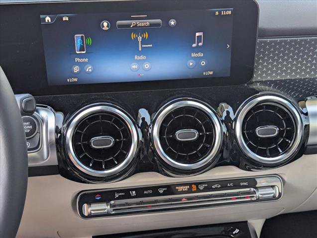 Used 2026 Mercedes-Benz GLB 250 image 11