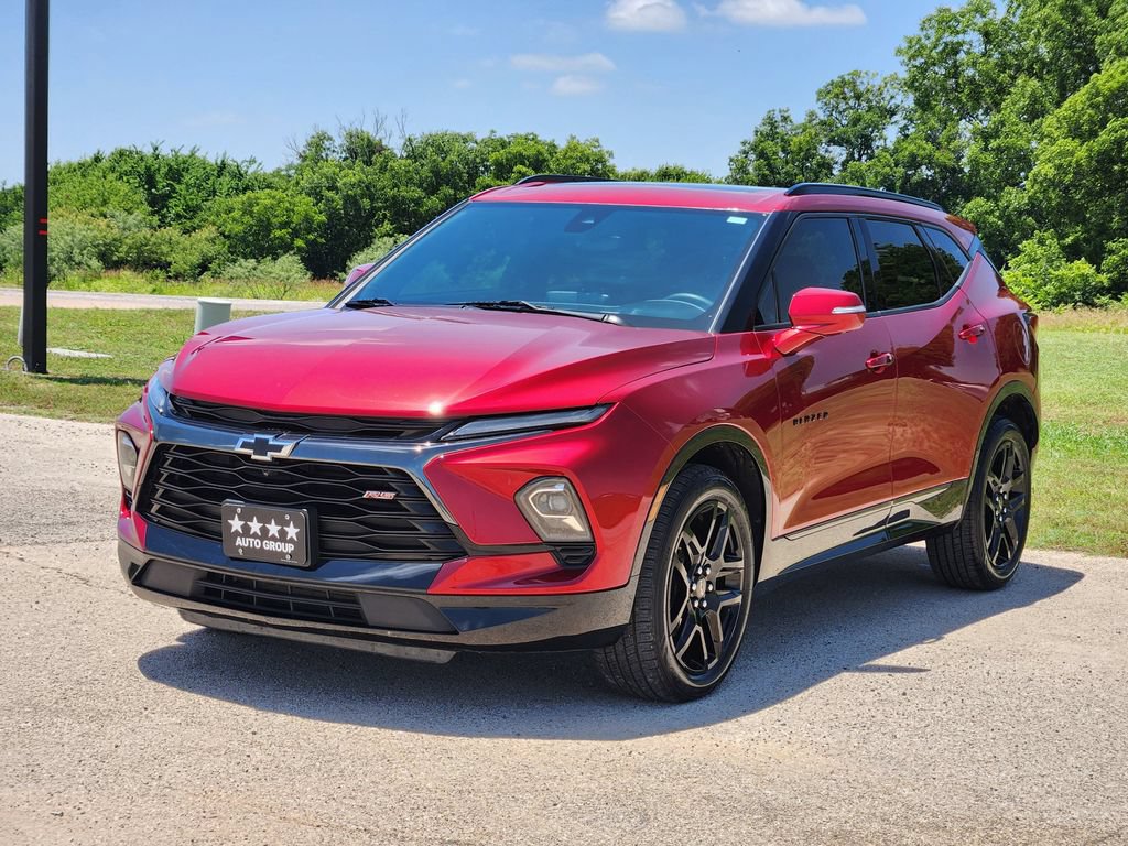 Used 2023 Chevrolet Blazer RS w/ Driver Confidence II Package FWD image 3