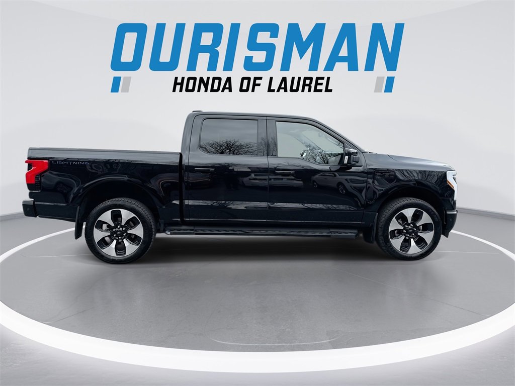 Used 2023 Ford F150 Lightning Platinum image 9