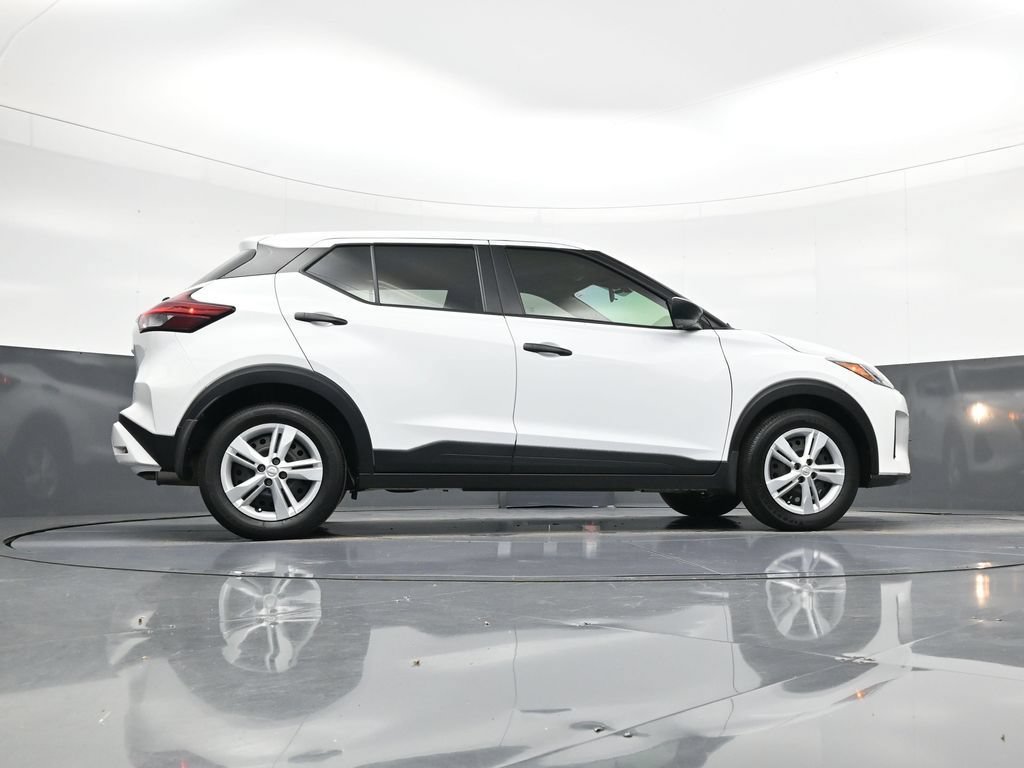 Certified 2025 Nissan Kicks Play S FWD image 26
