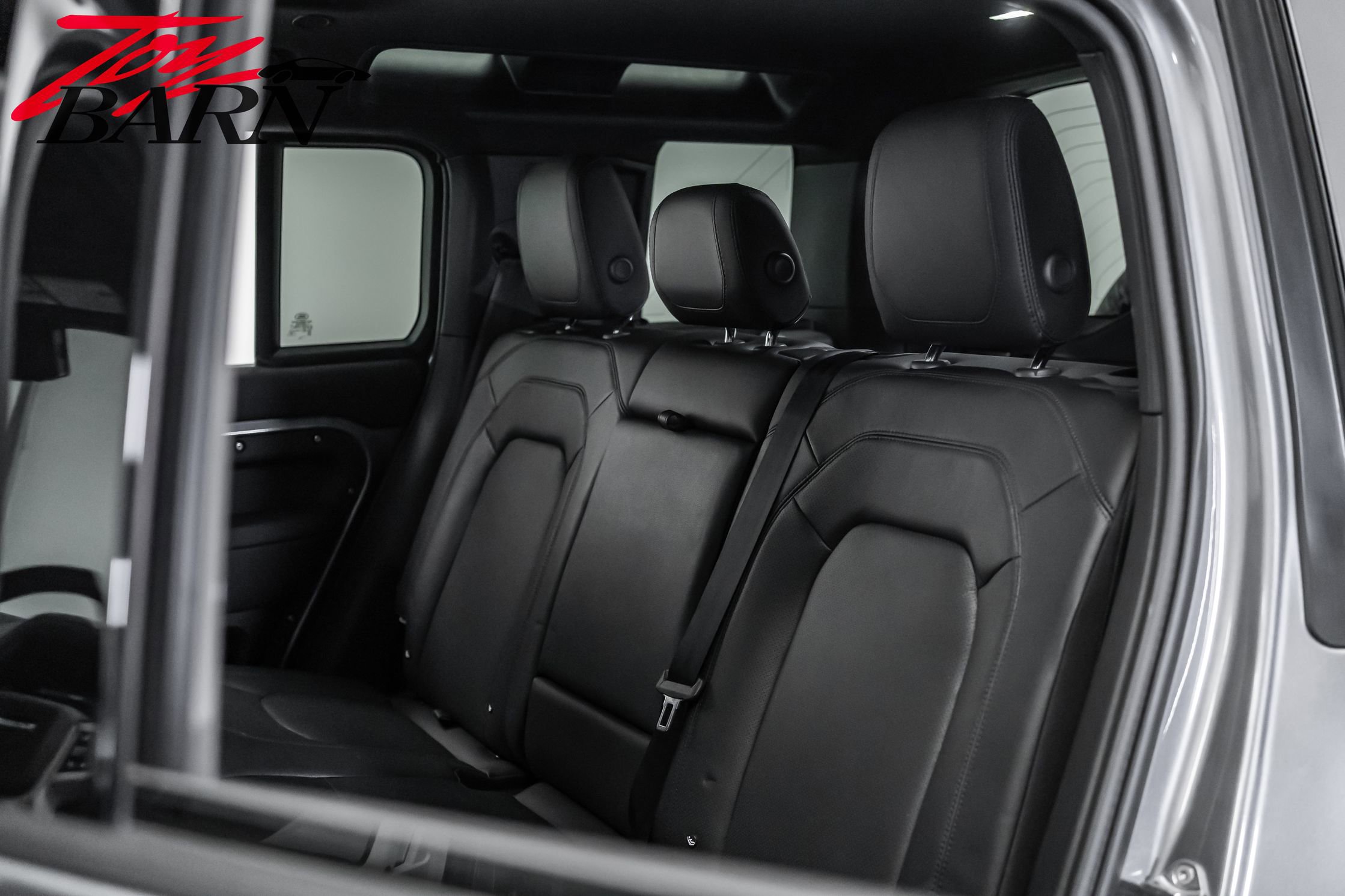 Used 2024 Land Rover Defender 110 S AWD/4WD image 44
