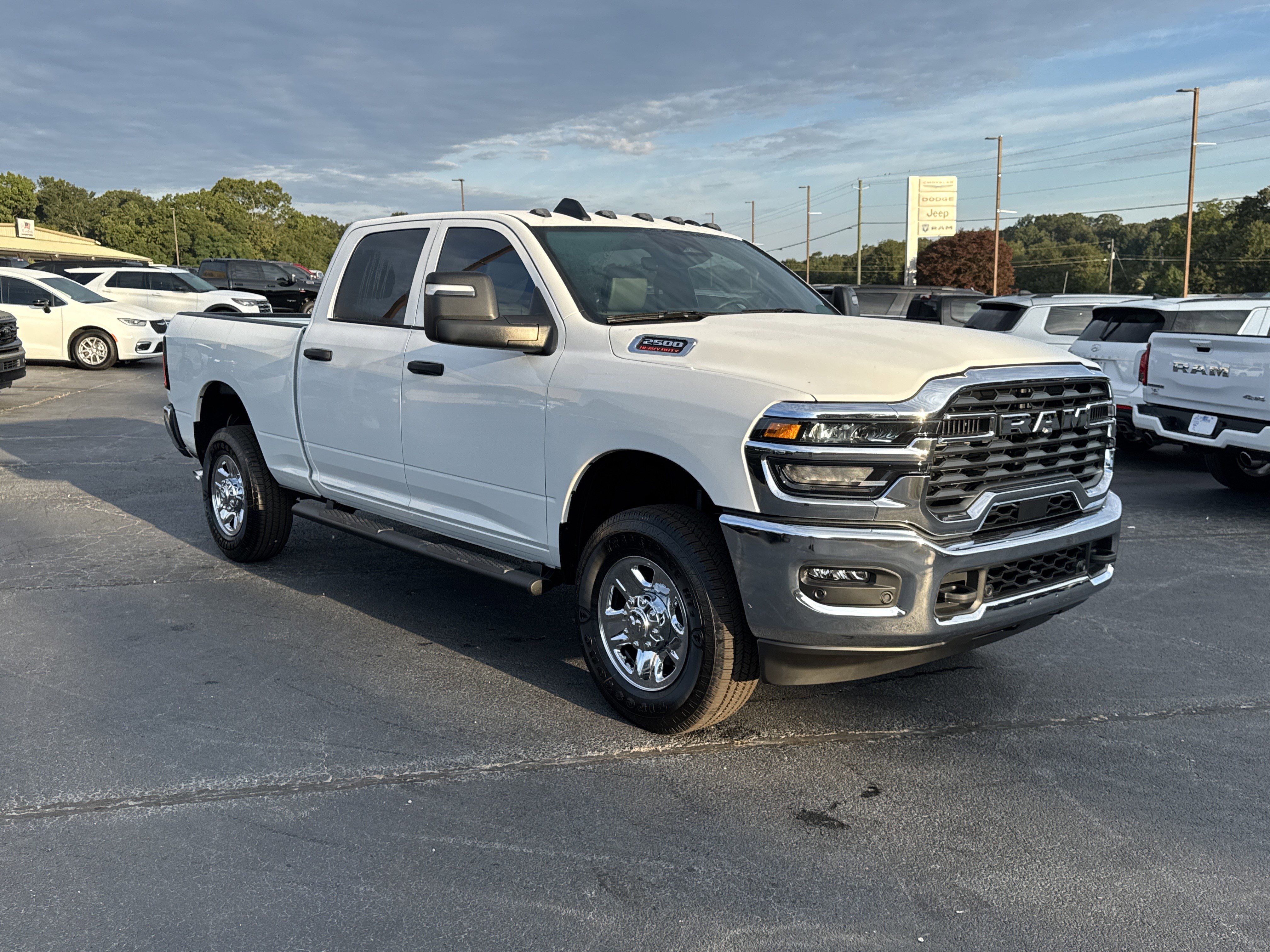 New 2026 RAM 2500 Tradesman AWD/4WD image 4