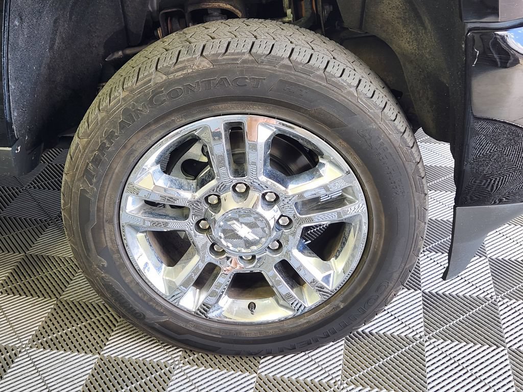 Used 2019 Chevrolet Silverado 2500 High Country w/ Duramax Plus Package AWD/4WD image 9