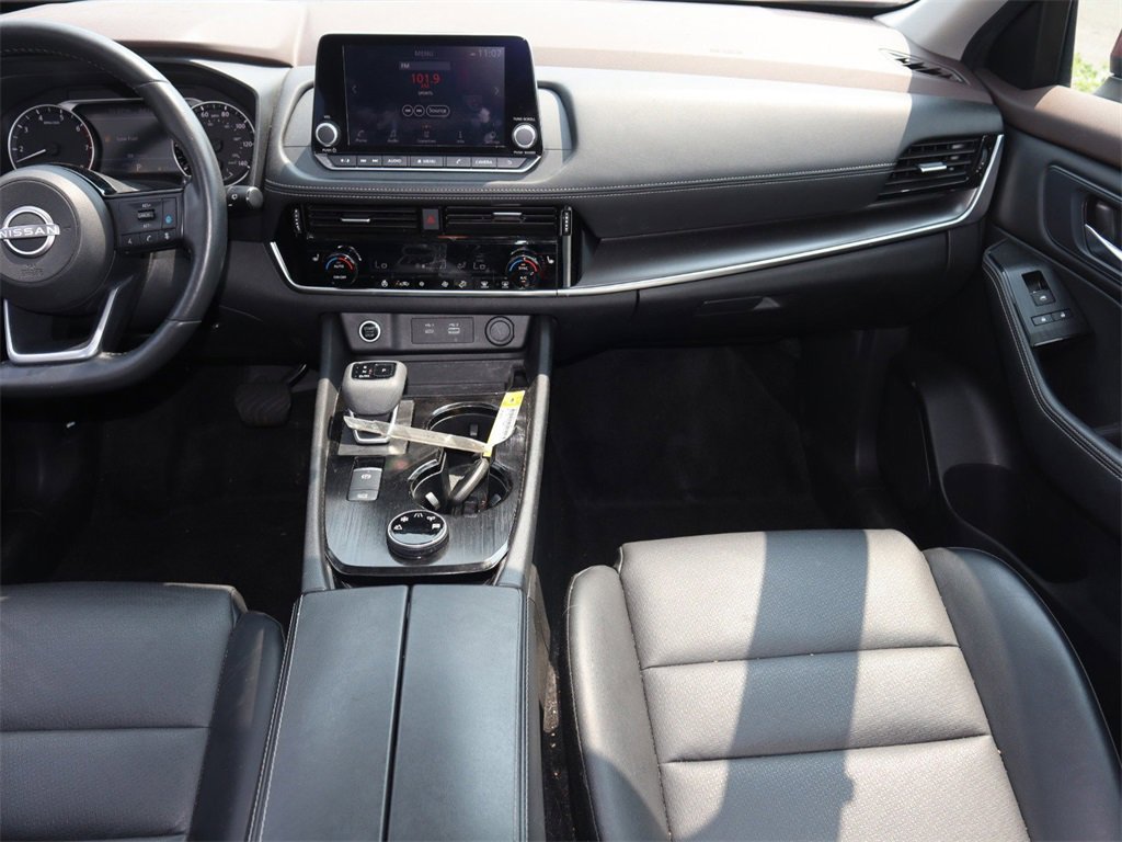 Certified 2022 Nissan Rogue SV w/ SV Premium Package image 19