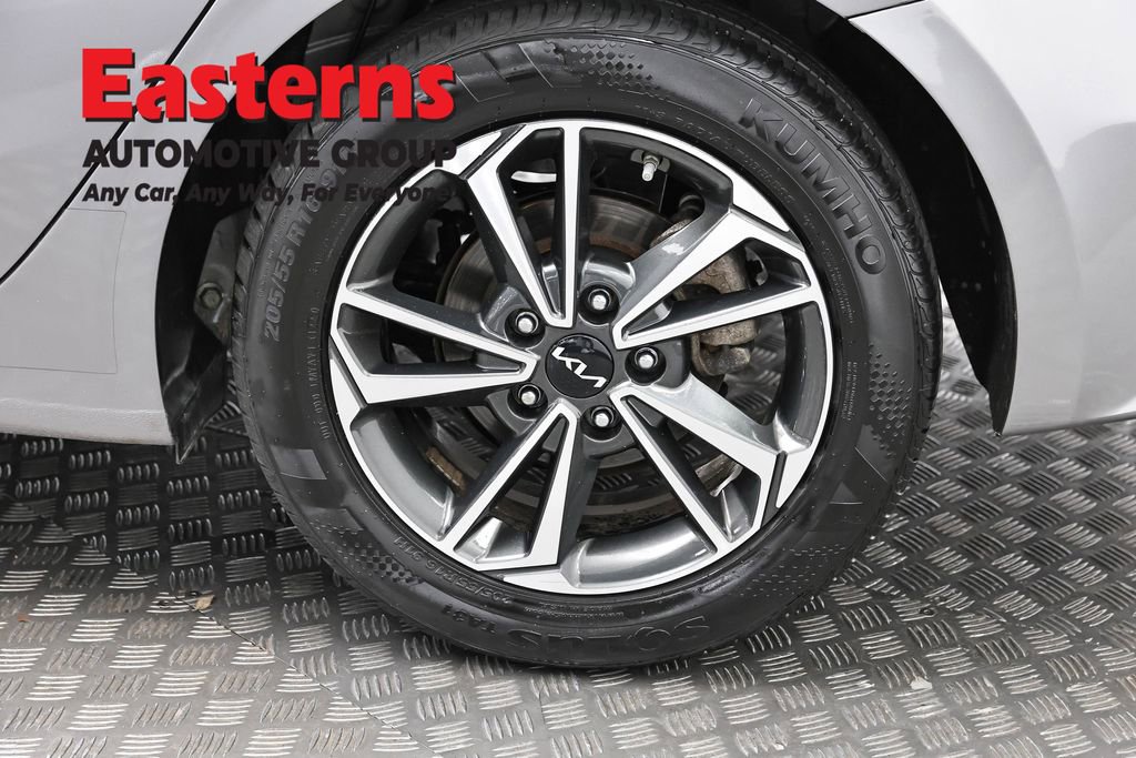 Used 2024 Kia Forte LXS image 33