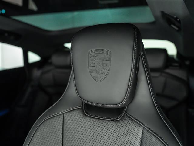 New 2026 Porsche Taycan 4S image 22