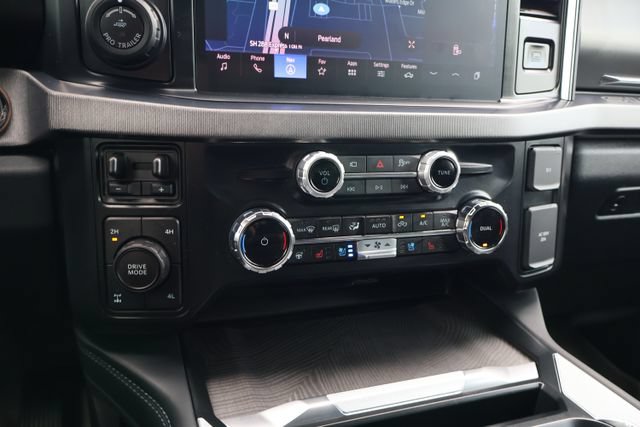 Used 2025 Ford F350 Platinum AWD/4WD image 13