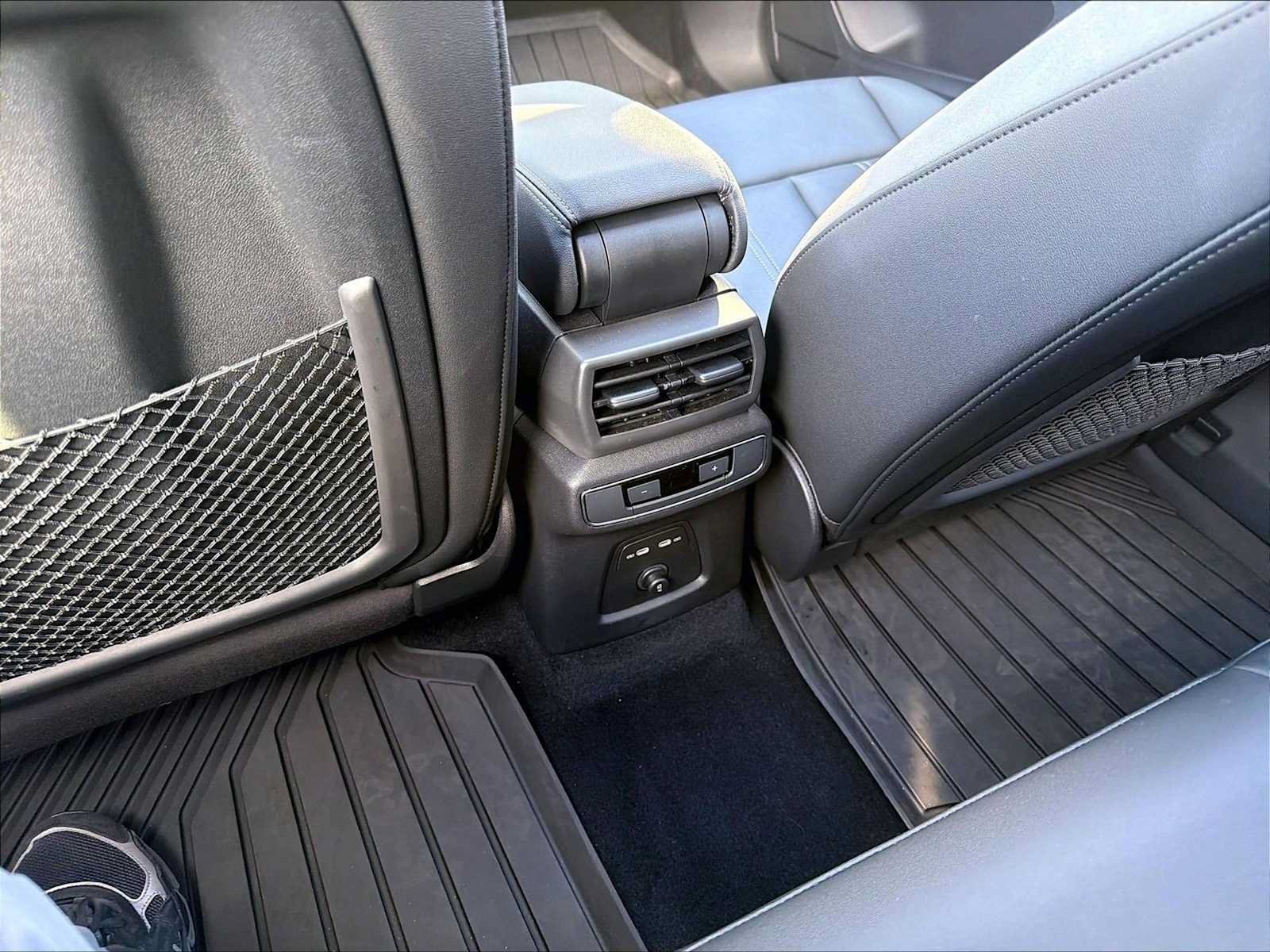 Used 2024 Audi Q4 e-tron Premium Plus w/ Premium Plus AWD/4WD image 34