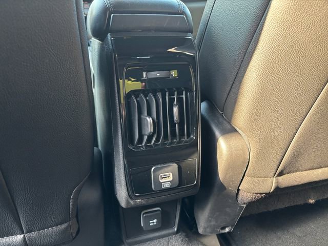 Used 2024 Jeep Compass Limited image 16