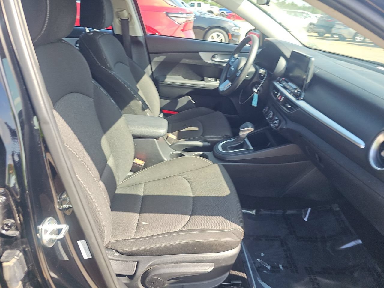 Used 2024 Kia Forte LXS FWD image 7