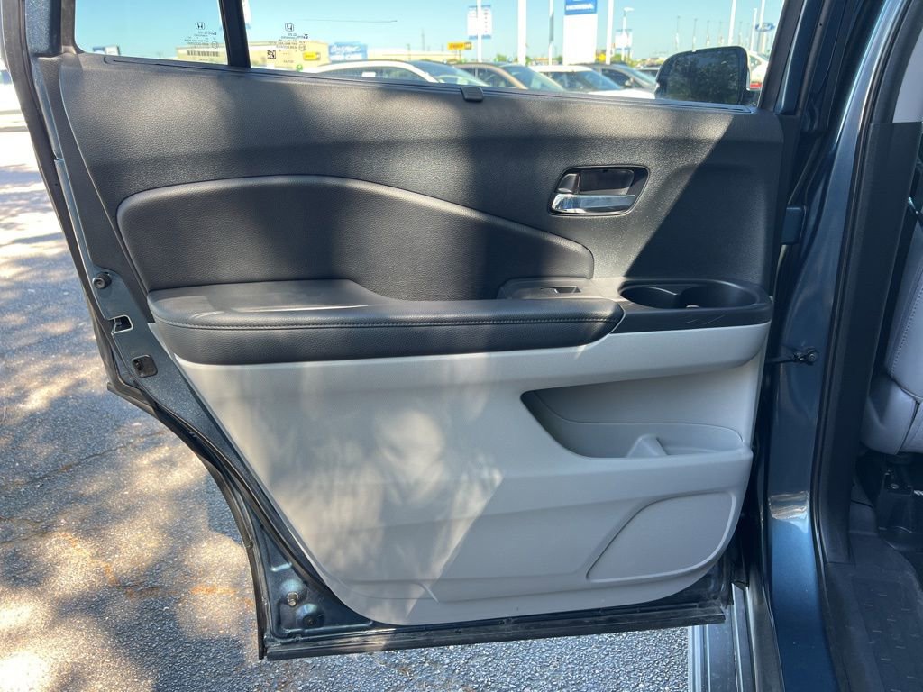Used 2022 Honda Pilot Touring image 17