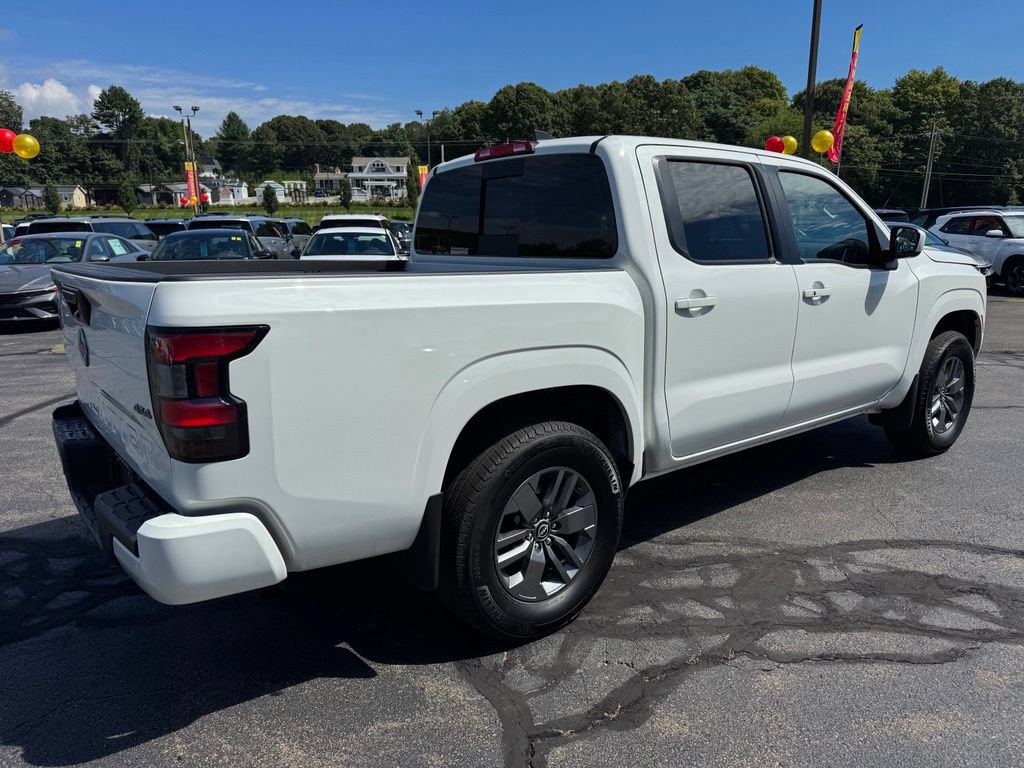 Used 2025 Nissan Frontier SV w/ SV Convenience Package AWD/4WD image 5
