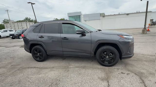 Used 2024 Toyota RAV4 XLE AWD/4WD image 9
