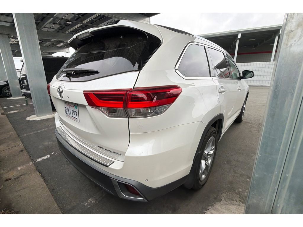 Used 2019 Toyota Highlander Limited AWD/4WD image 5