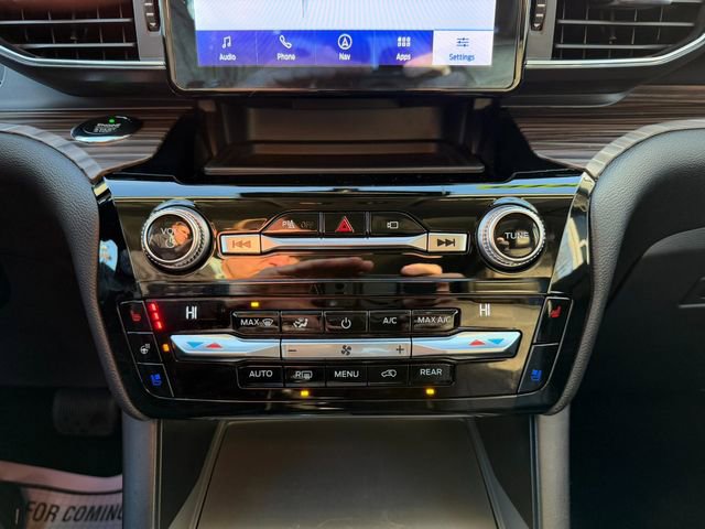 Used 2021 Ford Explorer Limited w/ Hybrid Equipment Group 310A AWD/4WD image 34