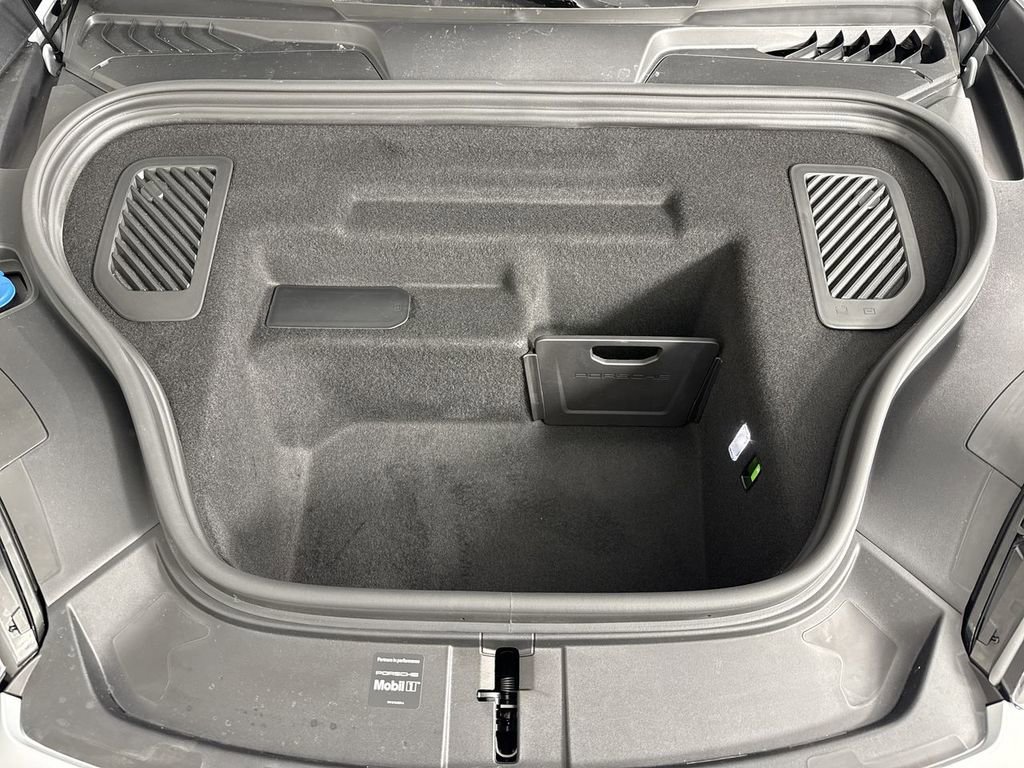 New 2026 Porsche Macan 4 Electric AWD/4WD image 22