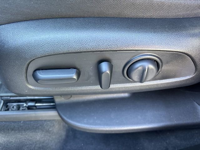 Used 2021 Chevrolet Traverse LT w/ LPO, 'HIT The Road' Package image 6