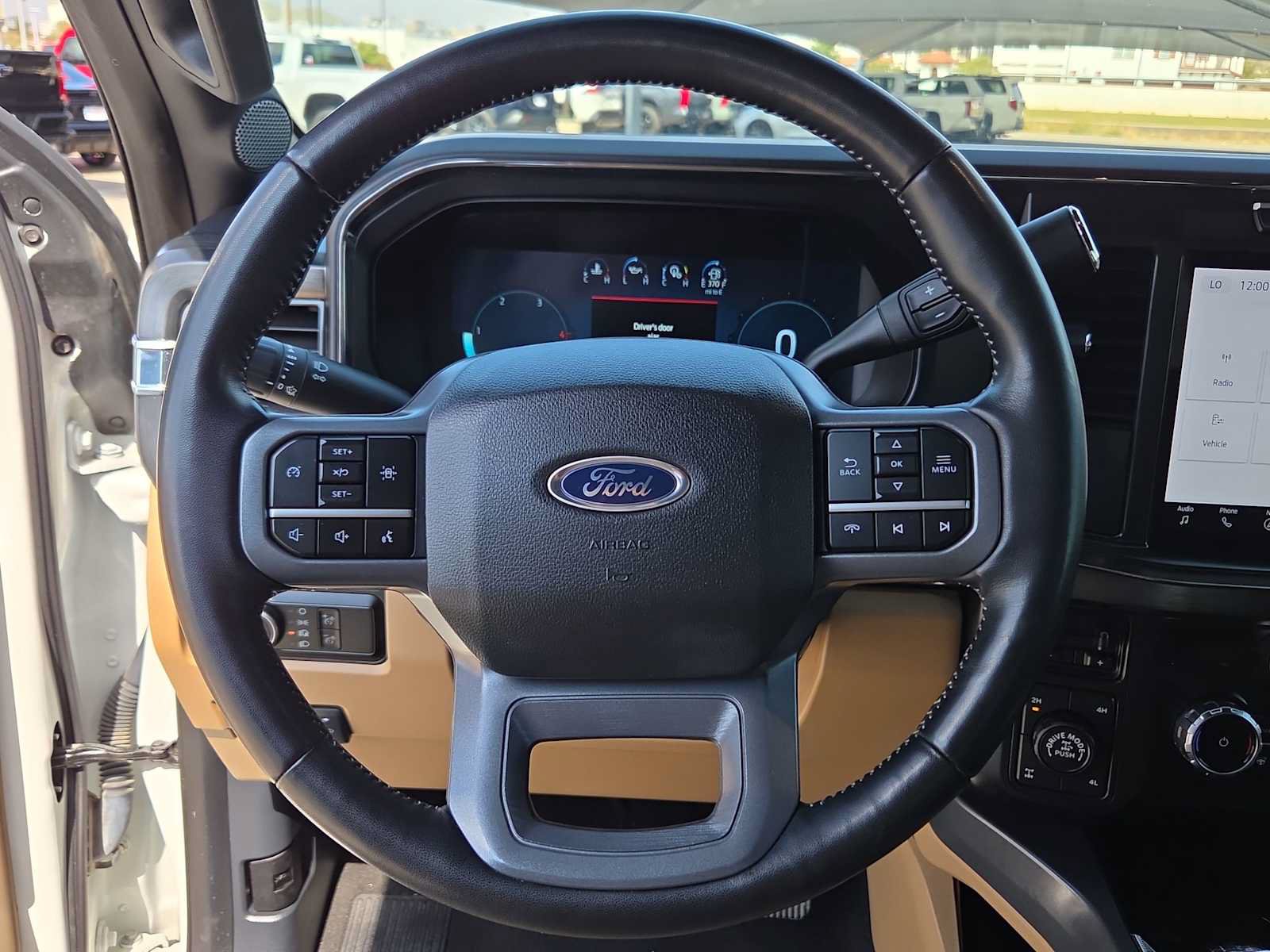 Used 2024 Ford F250 Lariat w/ Tremor Off-Road Package AWD/4WD image 19