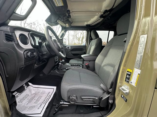 New 2026 Jeep Gladiator Sport AWD/4WD image 22