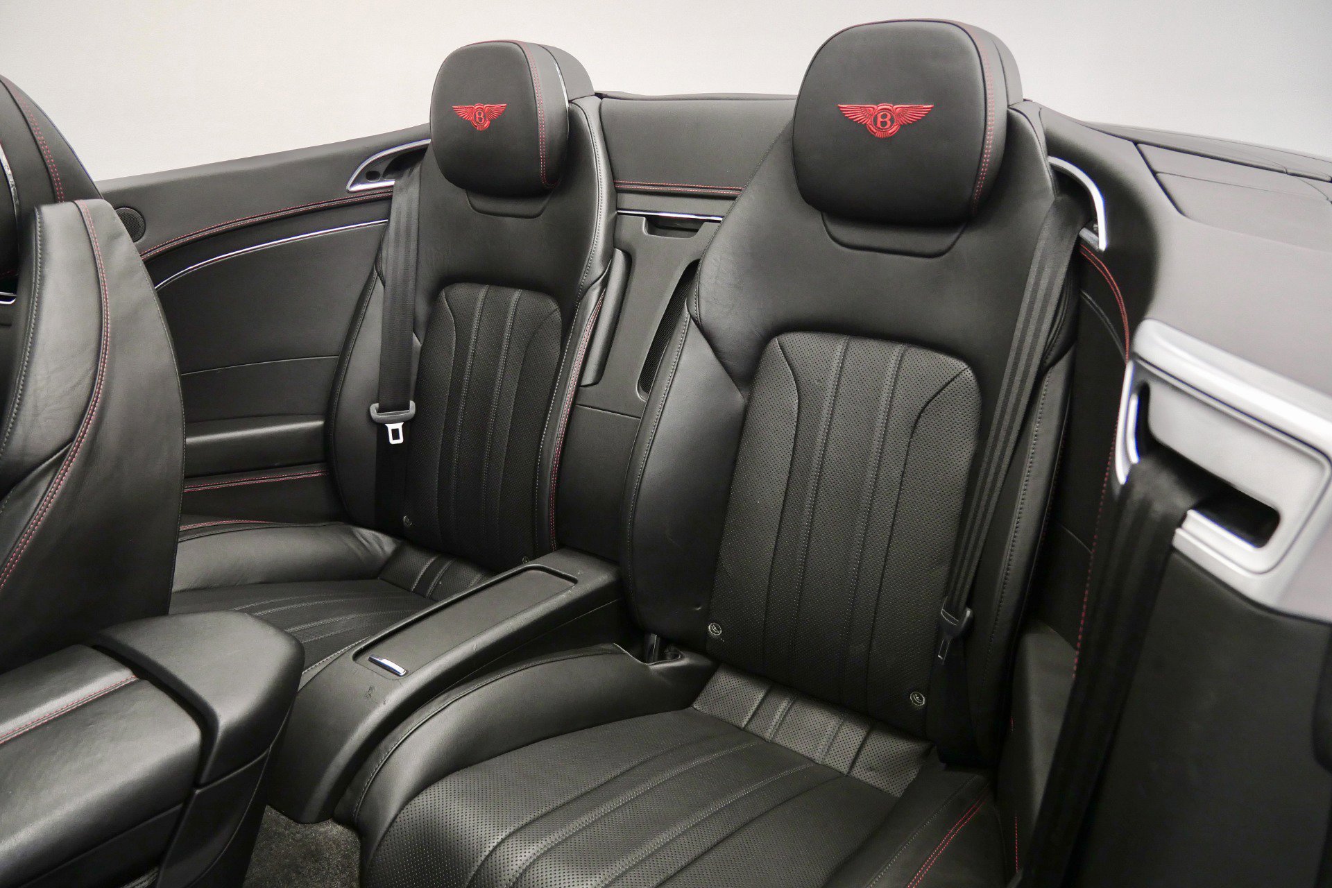 Used 2020 Bentley Continental GT V8 First Edition image 16