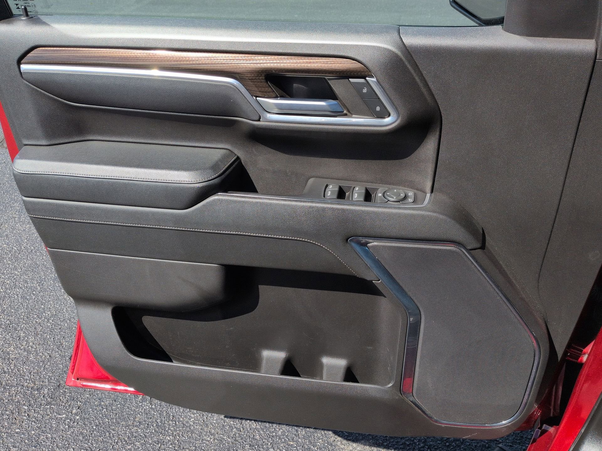 Certified 2023 Chevrolet Silverado 1500 RST w/ Z71 Off-Road Package AWD/4WD image 21