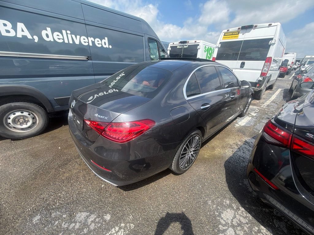 Used 2023 Mercedes-Benz C 300 4MATIC Sedan image 4