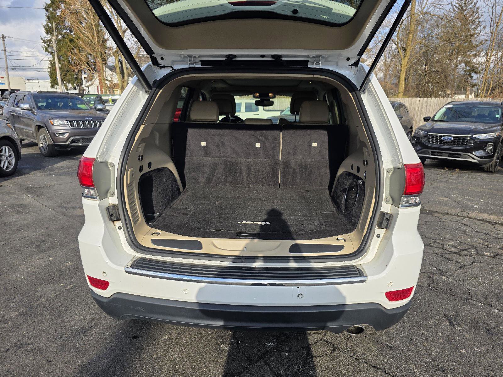 Used 2018 Jeep Grand Cherokee Limited w/ Luxury Group II image 20