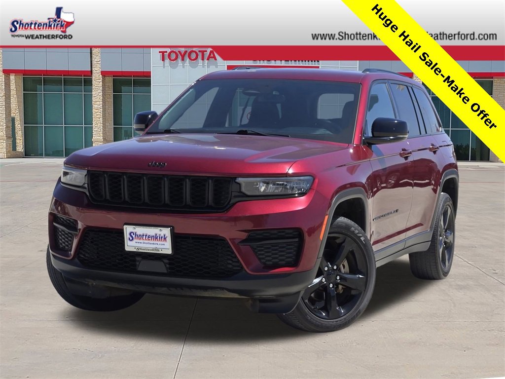 Used 2023 Jeep Grand Cherokee Altitude