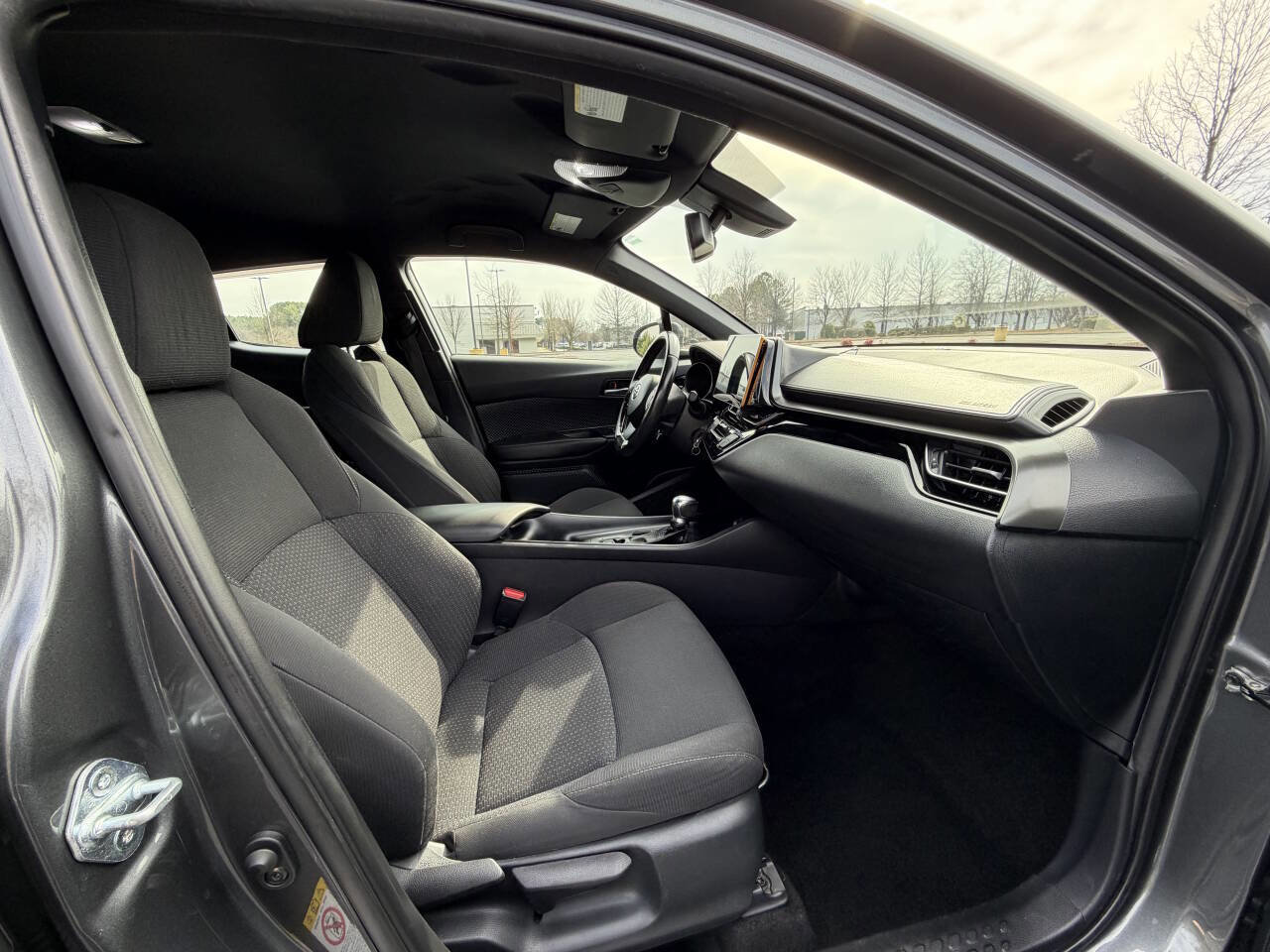 Used 2018 Toyota C-HR XLE image 16