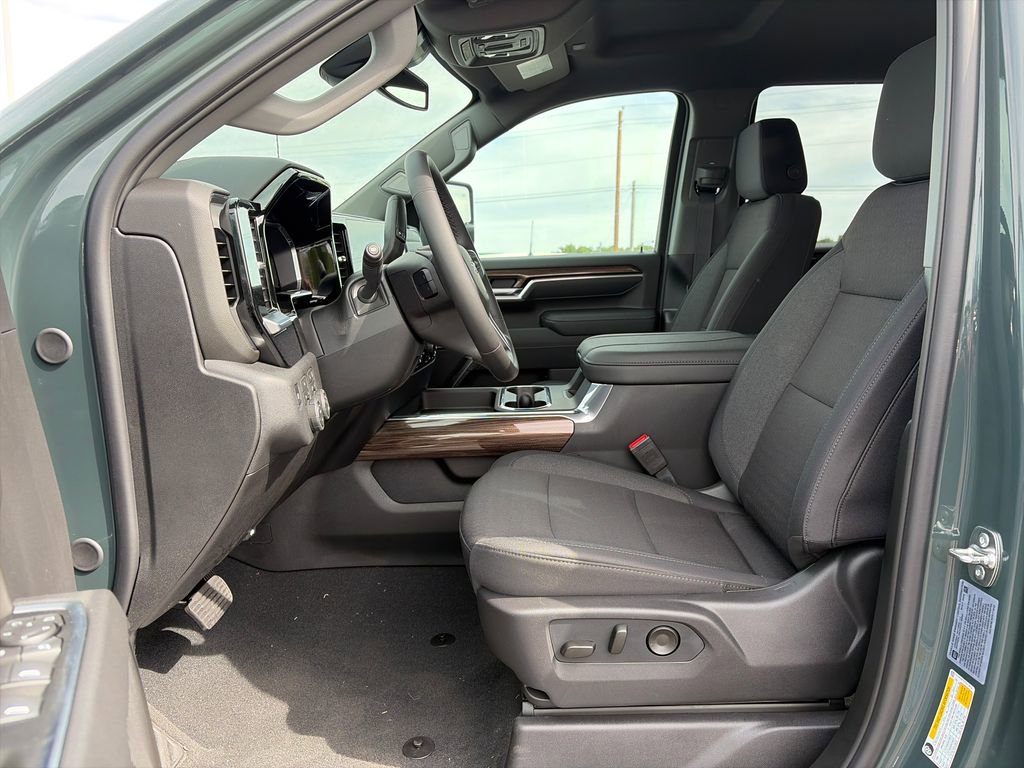 New 2026 Chevrolet Silverado 2500 LT w/ Trail Boss Package AWD/4WD image 13